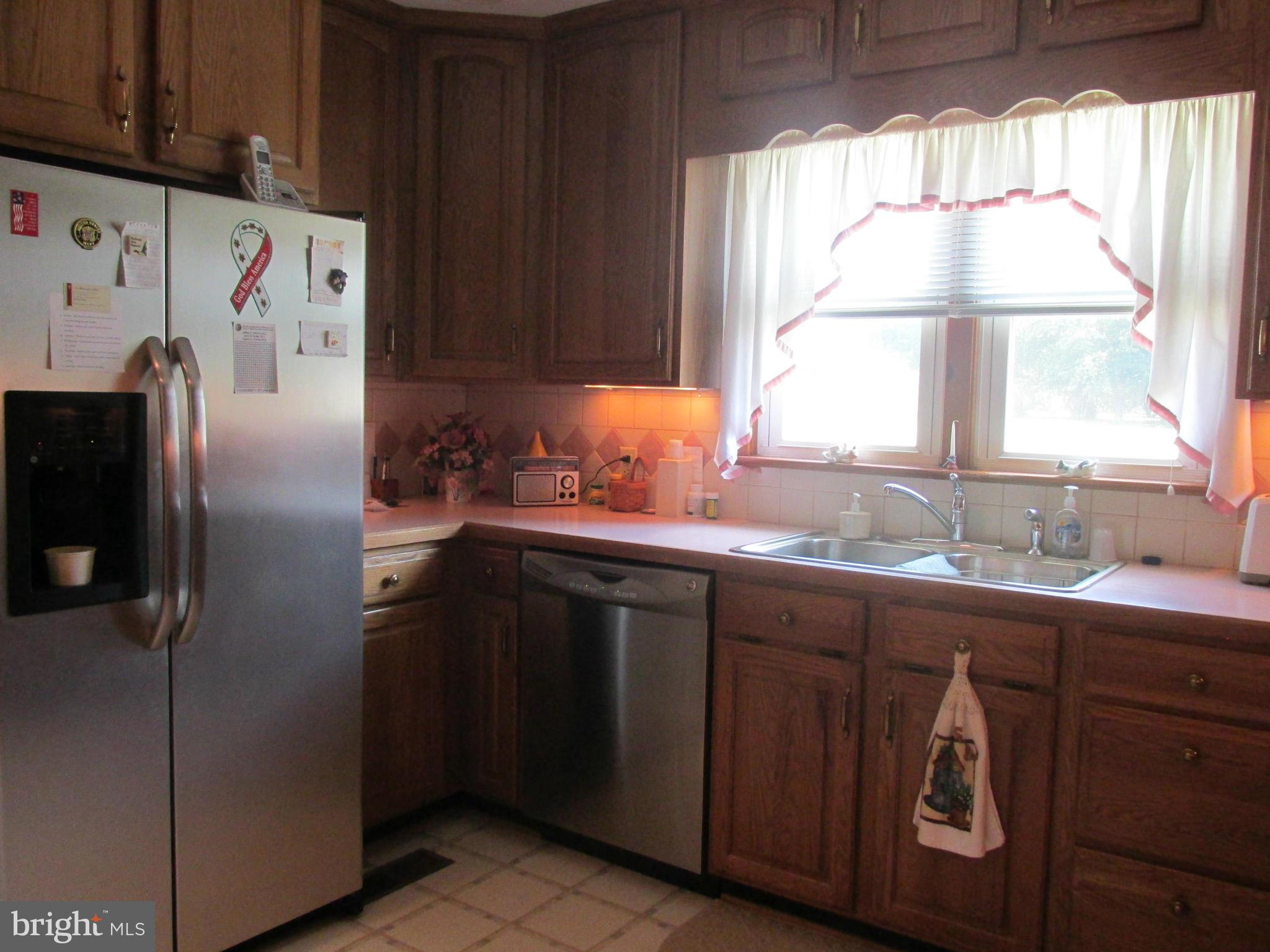 102 Mapleton Street Hurlock, MD 21643 - Photo 4 of 30 Kitchen