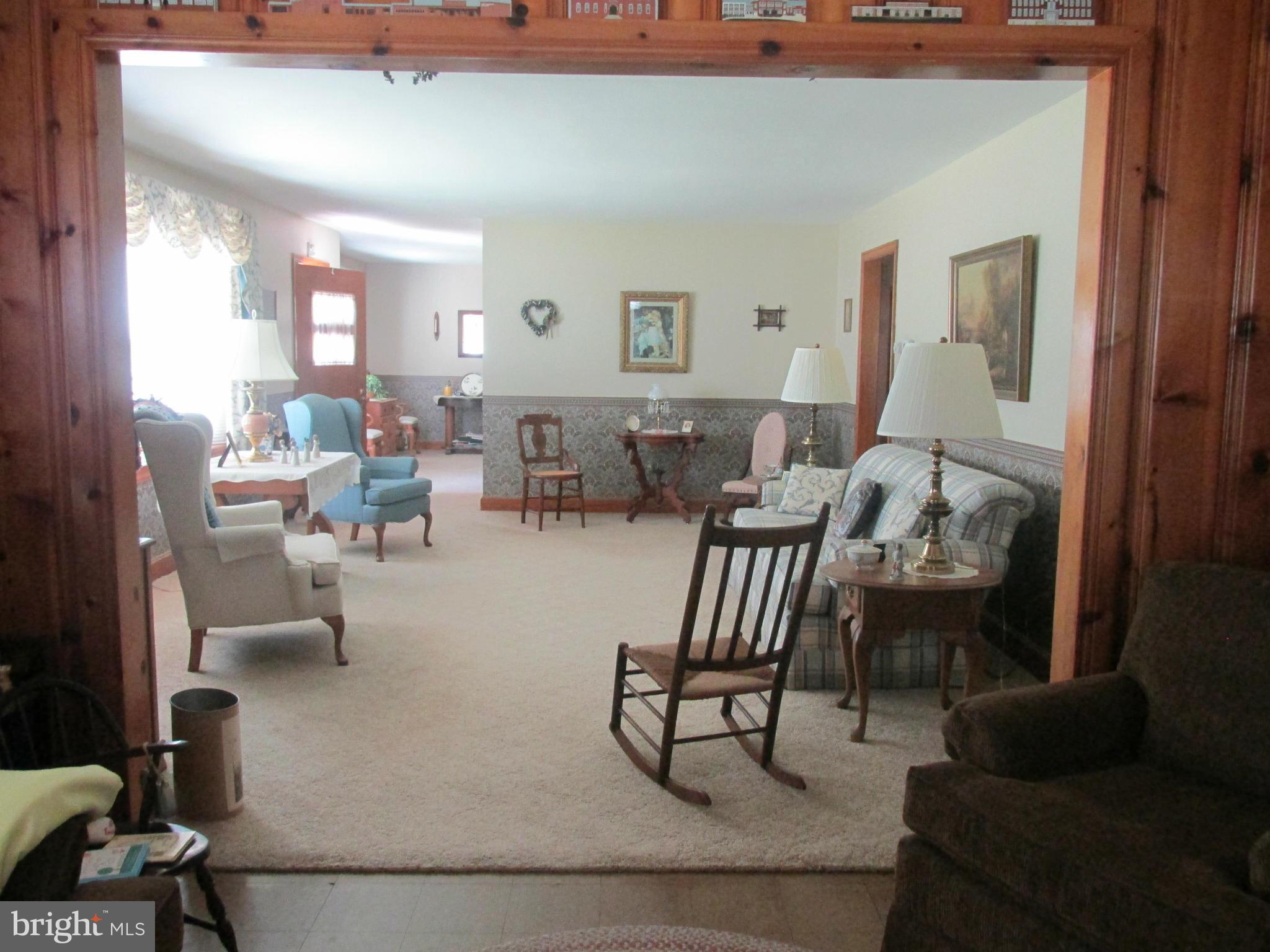 102 Mapleton Street Hurlock, MD 21643 - Photo 8 of 30 Living Room