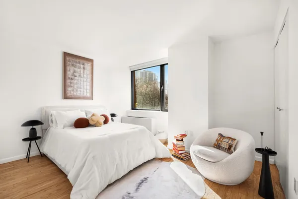 $1,289,000 | 425 Main Street, Unit 4E | Roosevelt Island