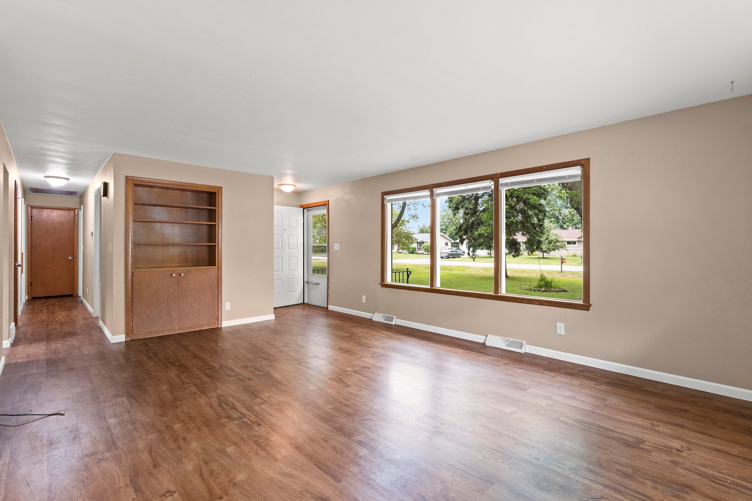 1502 South Van Dyke Road Appleton, WI 54914 - Photo 17 of 53