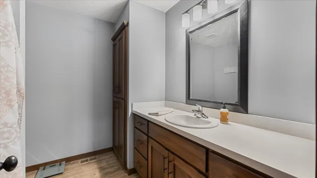 $449,900 | 26420 22nd Street West, Zimmerman, MN 55398