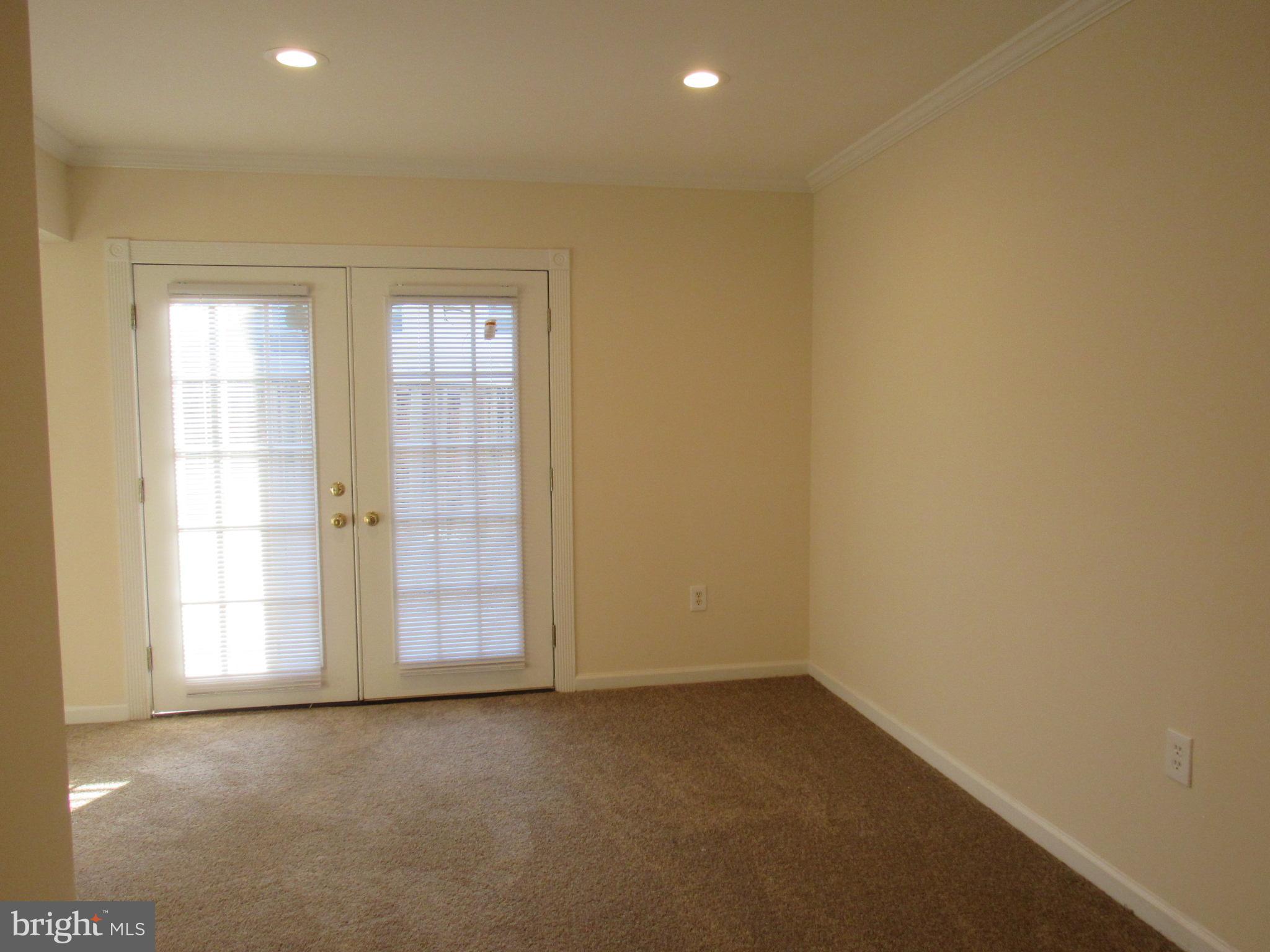 12177 Dove Circle Laurel, MD 20708 - Photo 12 of 27 Family Room