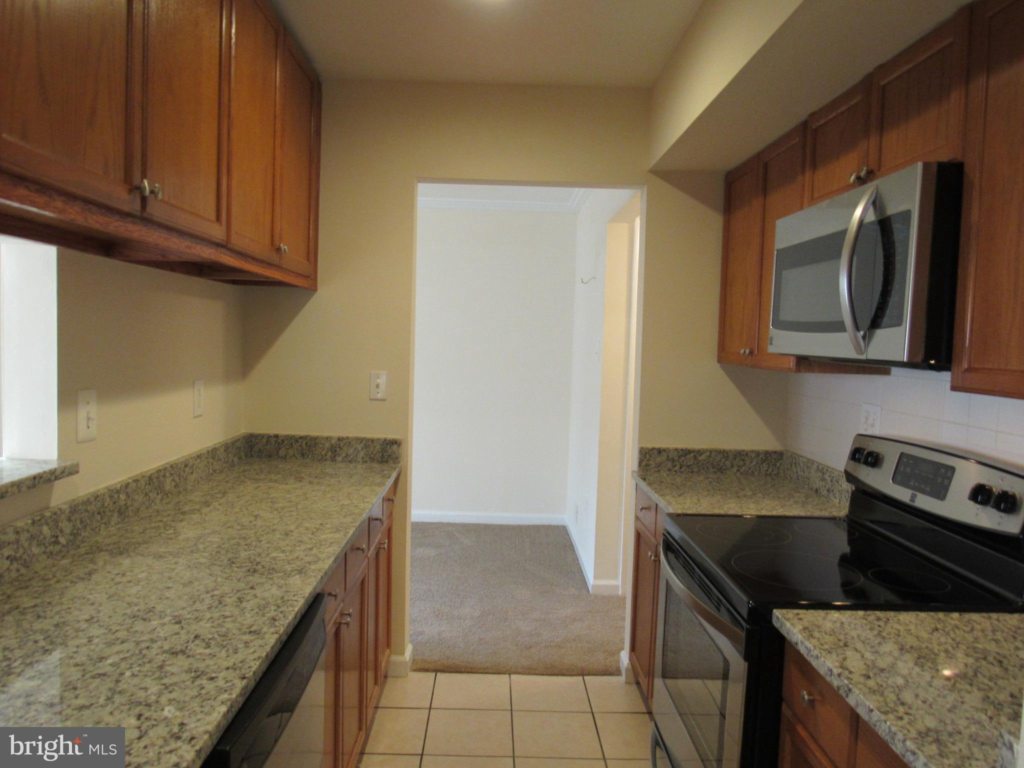 12177 Dove Circle Laurel, MD 20708 - Photo 9 of 27 Kitchen