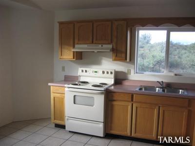 962 Calle Tamaulipas Rio Rico, AZ 85648 - Photo 4 of 9 Gallery Image 4