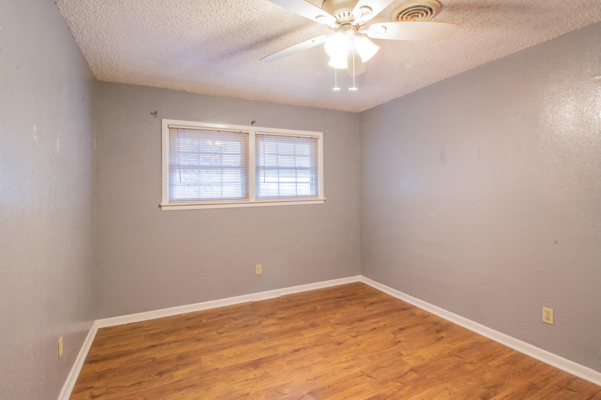 5016 15th Street Lubbock, TX 79416 - Photo 18 of 25 IMG_8054