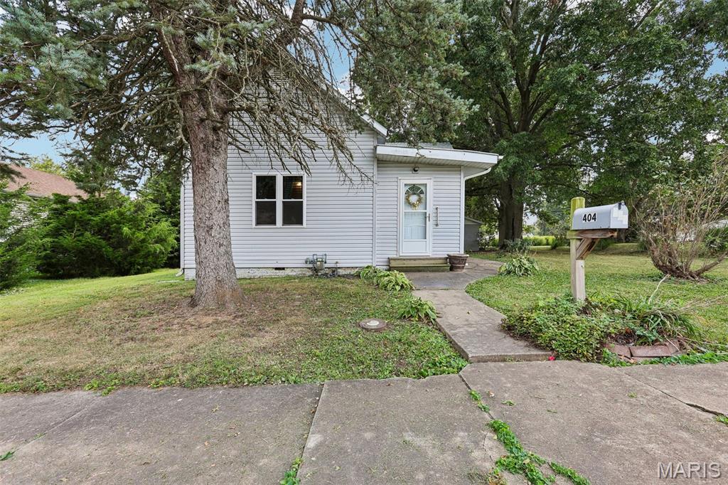 404 East 2nd S Street Mount Olive, IL 62069 - Photo 1 of 21 Gallery Image 1