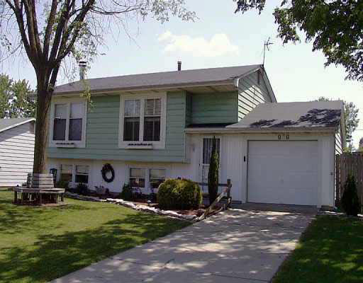 1036 Applewood Road Fort Wayne, IN 46825 - Photo 1 of 4 Gallery Image 1
