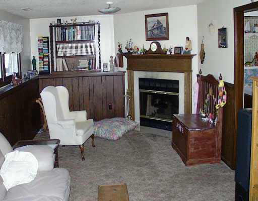 1036 Applewood Road Fort Wayne, IN 46825 - Photo 3 of 4 Gallery Image 3