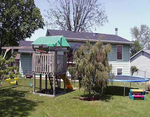 1036 Applewood Road Fort Wayne, IN 46825 - Photo 4 of 4 Gallery Image 4