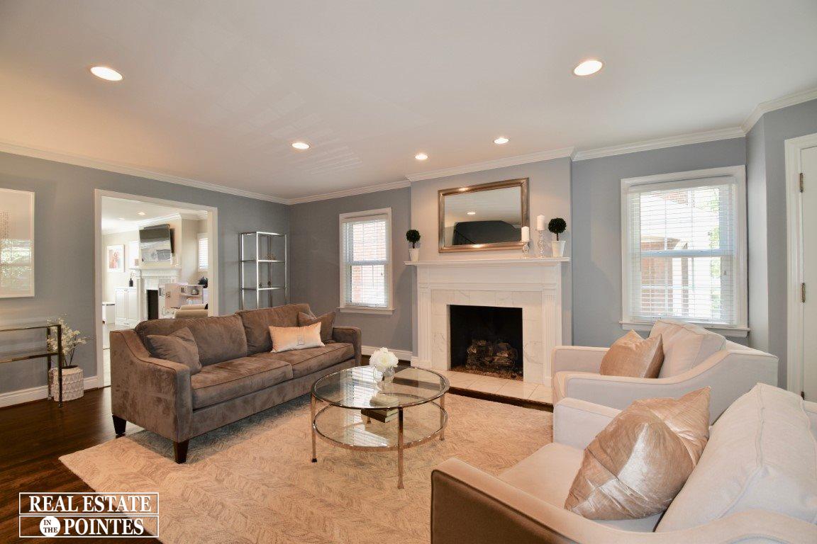 273 Merriweather Road Grosse Pointe Farms, MI 48236 - Photo 8 of 34