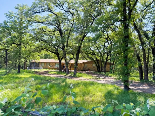 $310,000 | 9262 Highway 77, Lexington, TX 78947