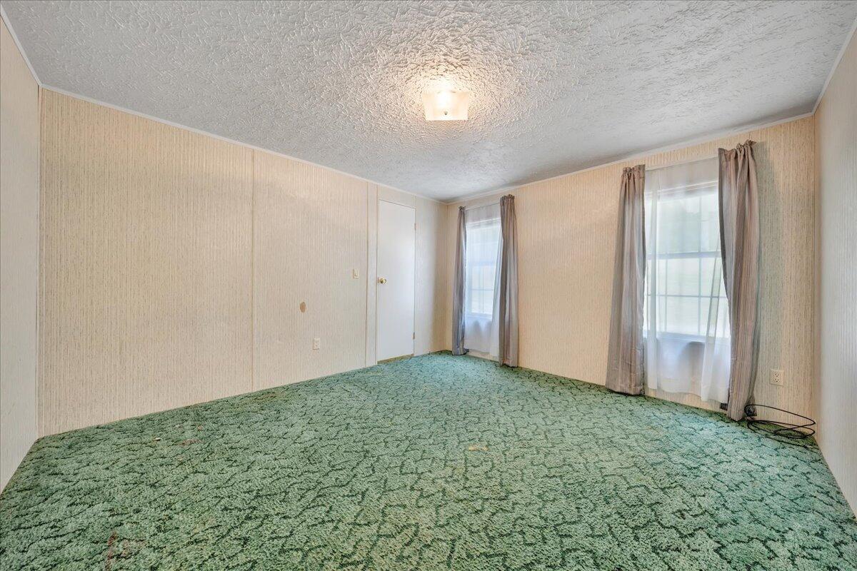 142 River View Road Alderson, WV 24910 - Photo 26 of 63 Gallery Image 26