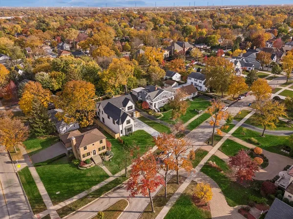 $2,399,000 | 377 Prairie Avenue, Elmhurst, IL 60126