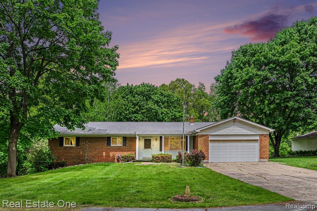 8780 Big Lake Road Clarkston, MI 48346 - Photo 1 of 31