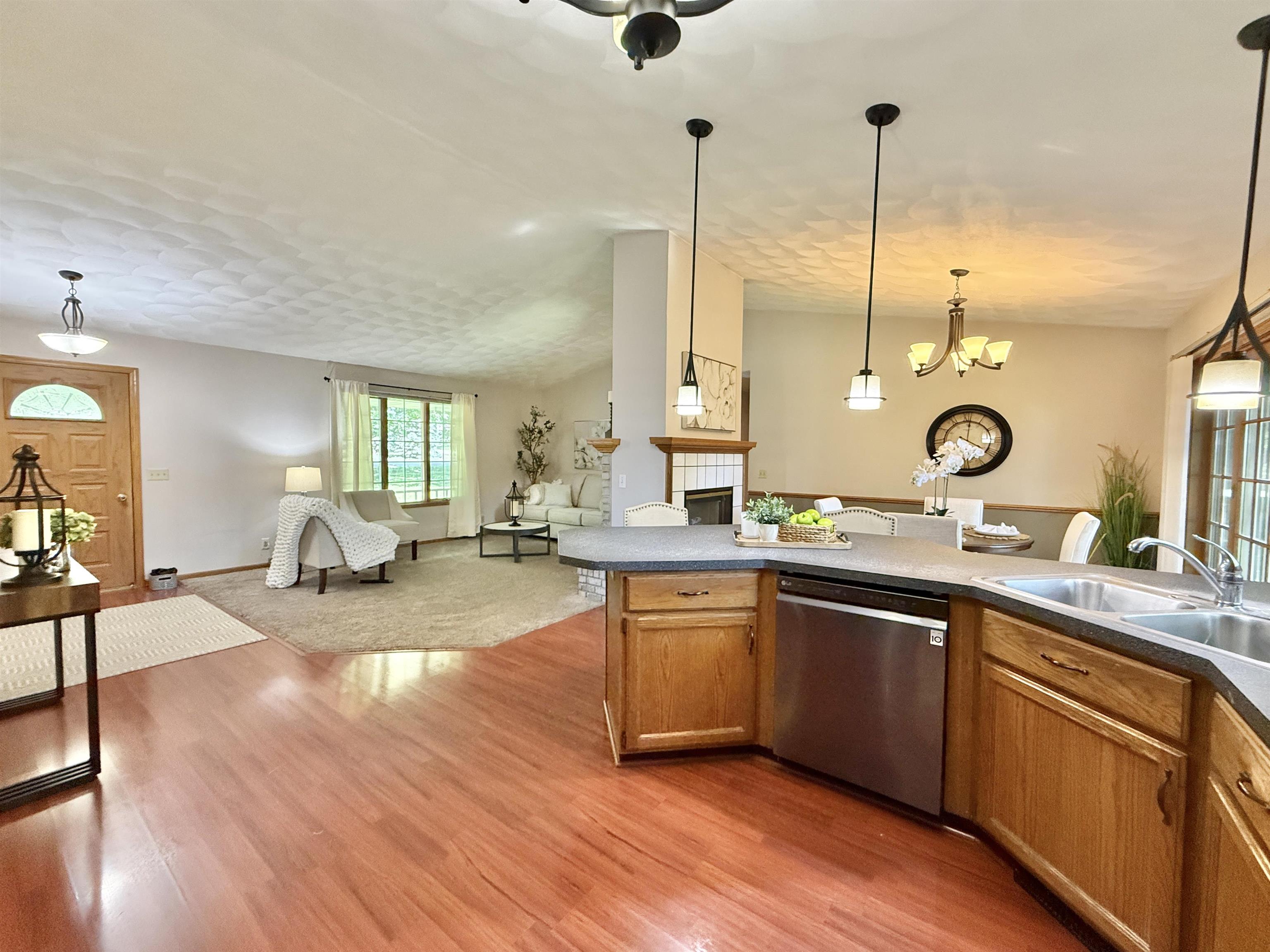 2450 South Lathers Road Beloit, WI 53511 - Photo 13 of 40