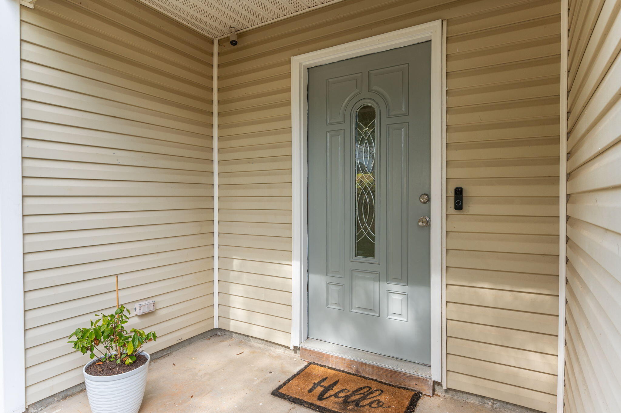 384 John King Road Crestview, FL 32539 - Photo 3 of 19 a view of front door of house