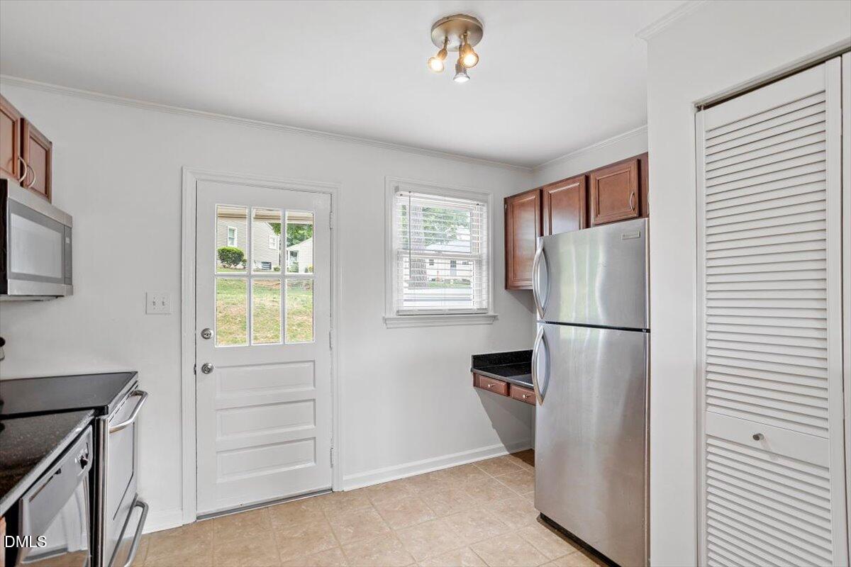 2312 Bernard Street Raleigh, NC 27608 - Photo 12 of 28