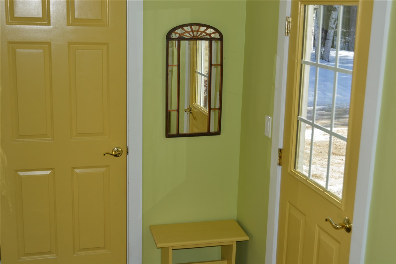 38 County Road Tuftonboro, NH 03816 - Photo 5 of 36 Gallery Image 5