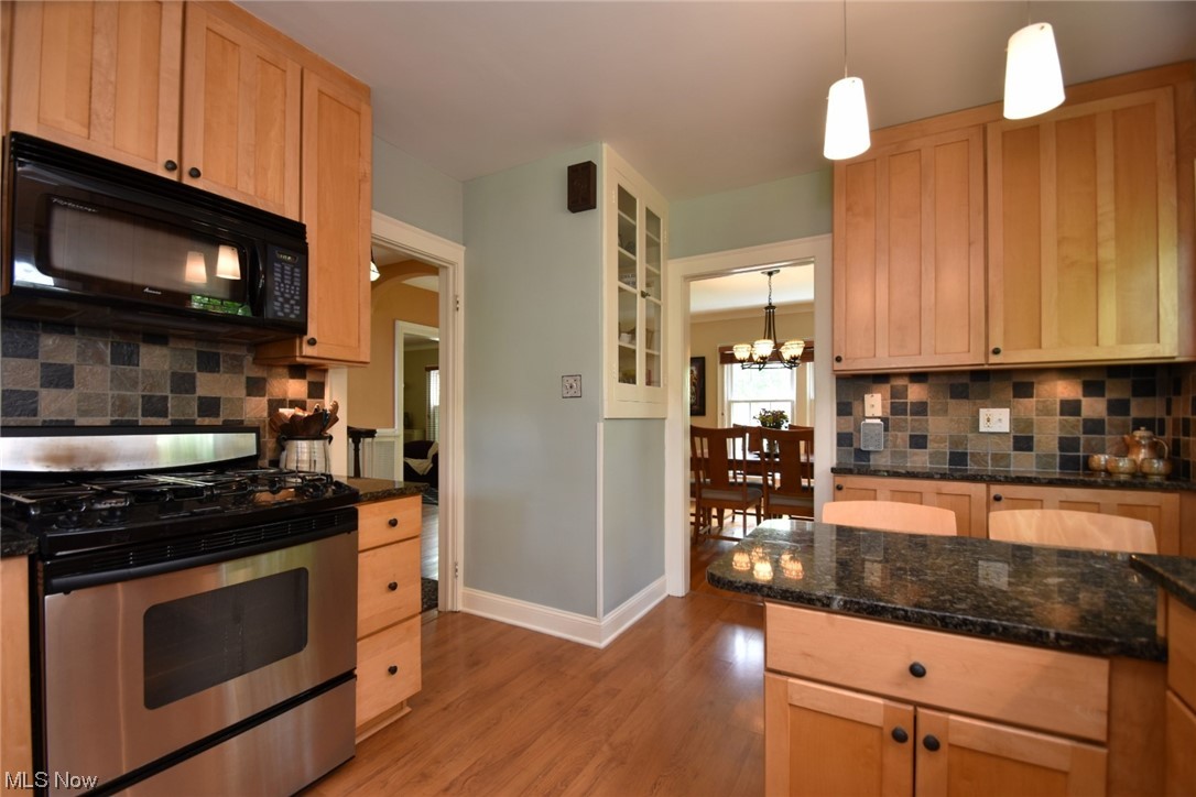 3263 Chadbourne Road Cleveland, OH 44120 - Photo 12 of 35 All Appliances are newer and will stay
