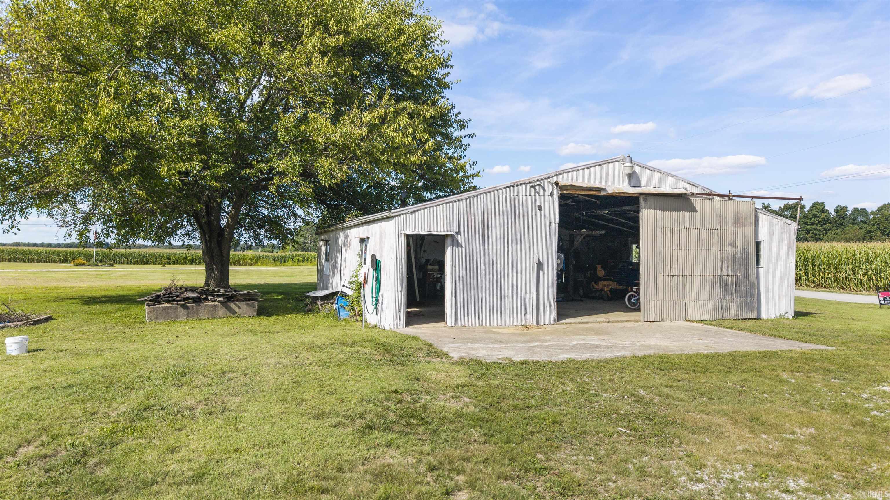 12555 Selvin Road Dale, IN 47523 - Photo 11 of 36