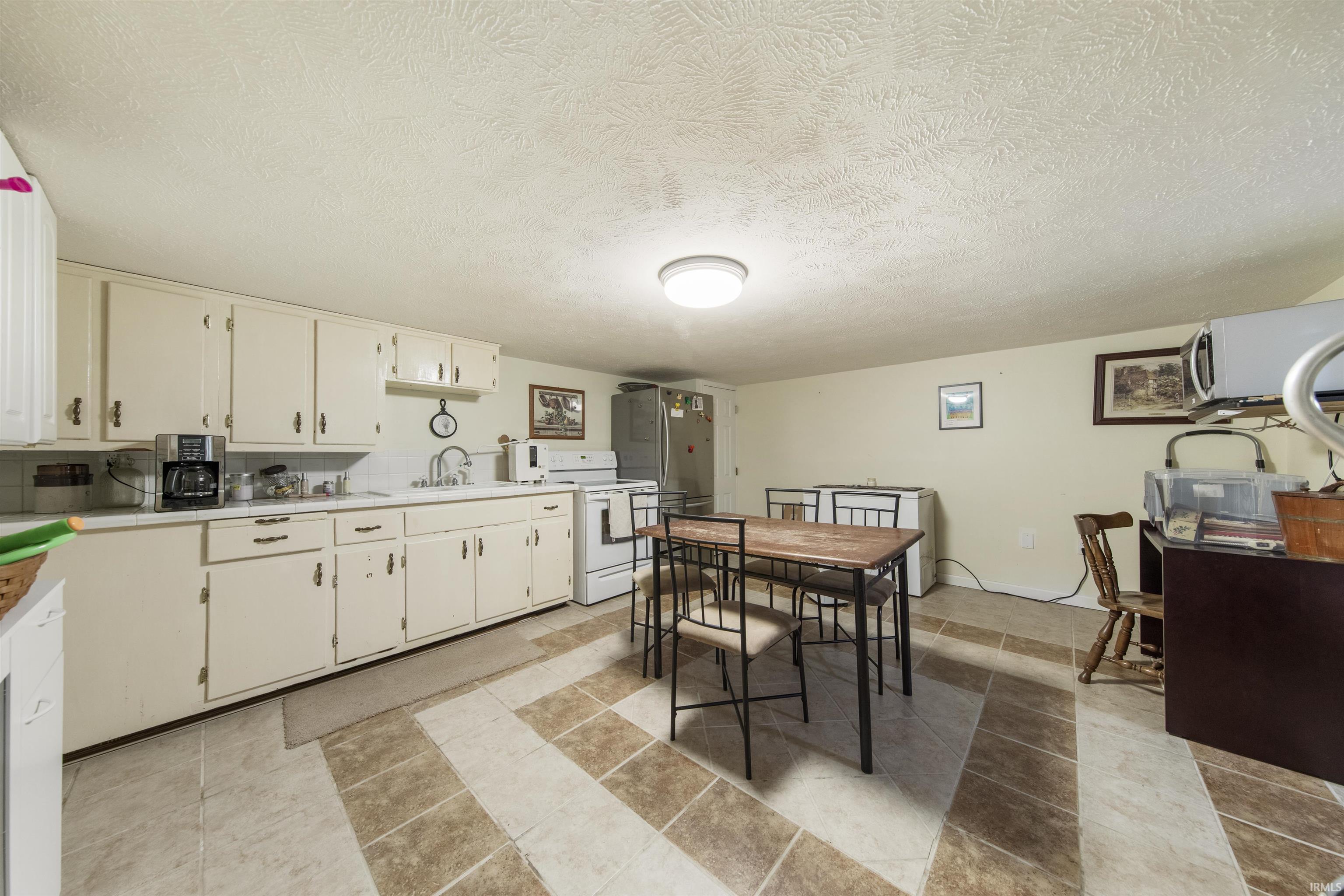 12555 Selvin Road Dale, IN 47523 - Photo 25 of 36