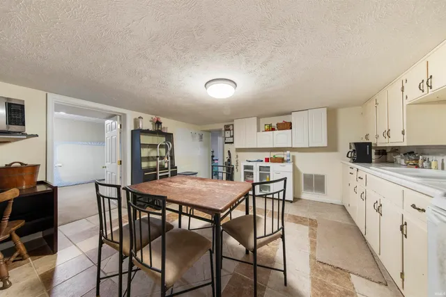 $315,000 | 12555 Selvin Road, Dale, IN 47523