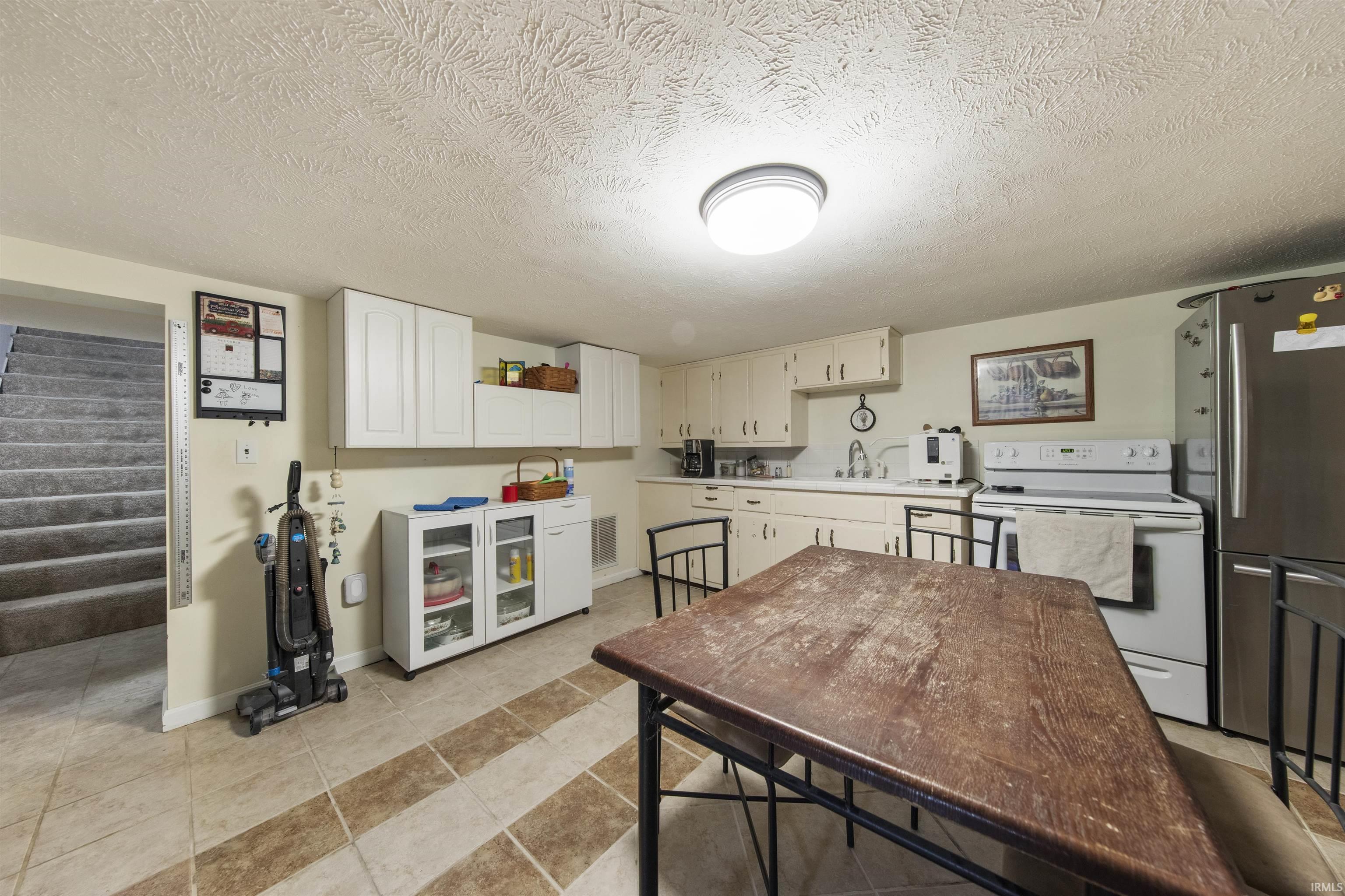 12555 Selvin Road Dale, IN 47523 - Photo 27 of 36