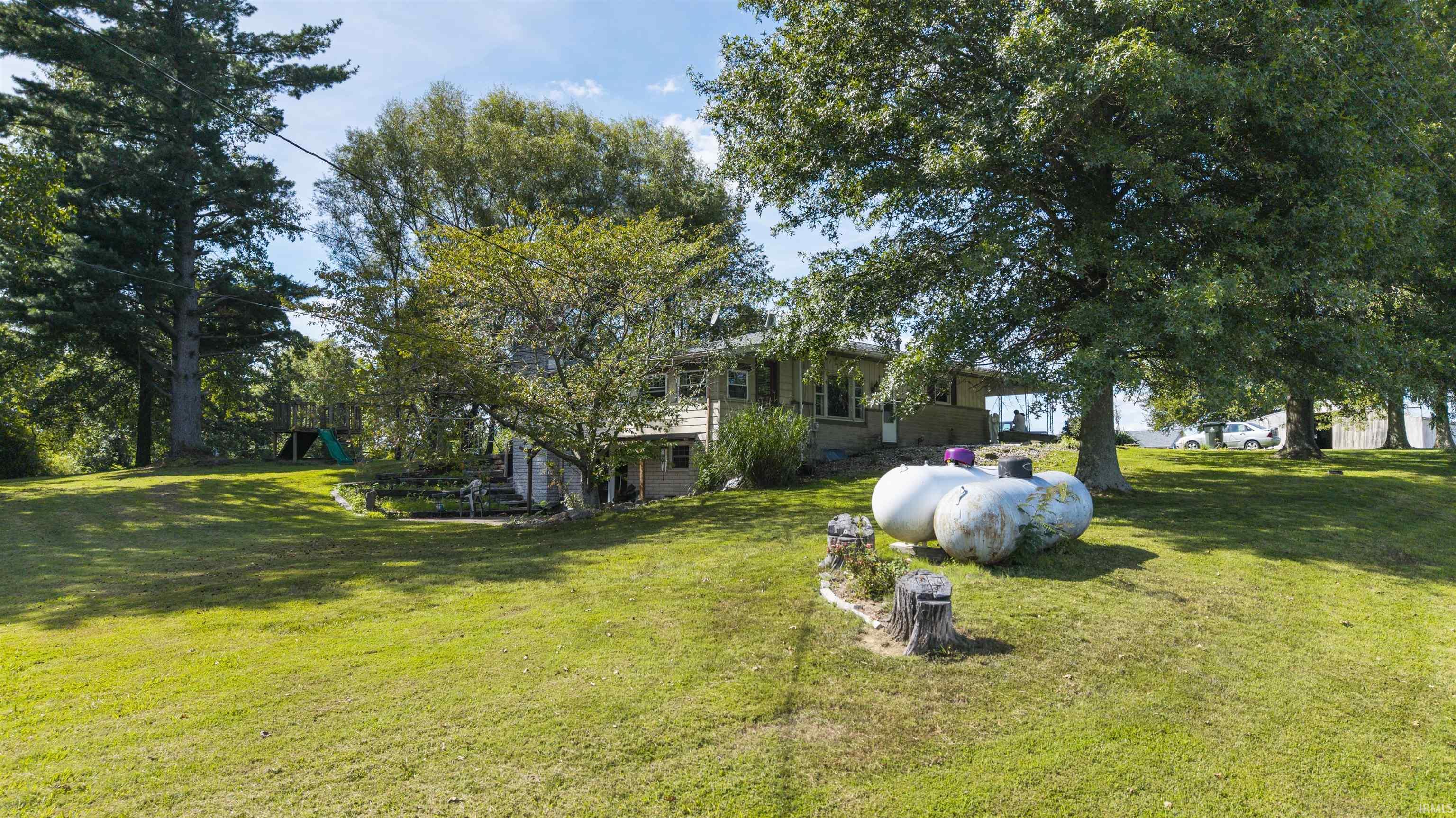 12555 Selvin Road Dale, IN 47523 - Photo 33 of 36