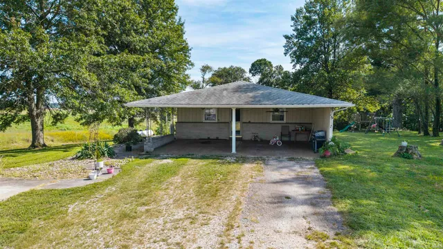 $315,000 | 12555 Selvin Road, Dale, IN 47523