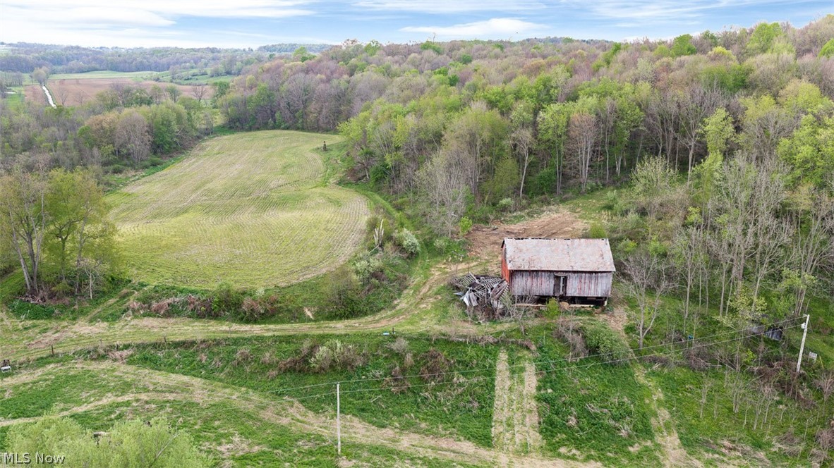 659 Township Road Dundee, OH 44624 - Photo 12 of 41