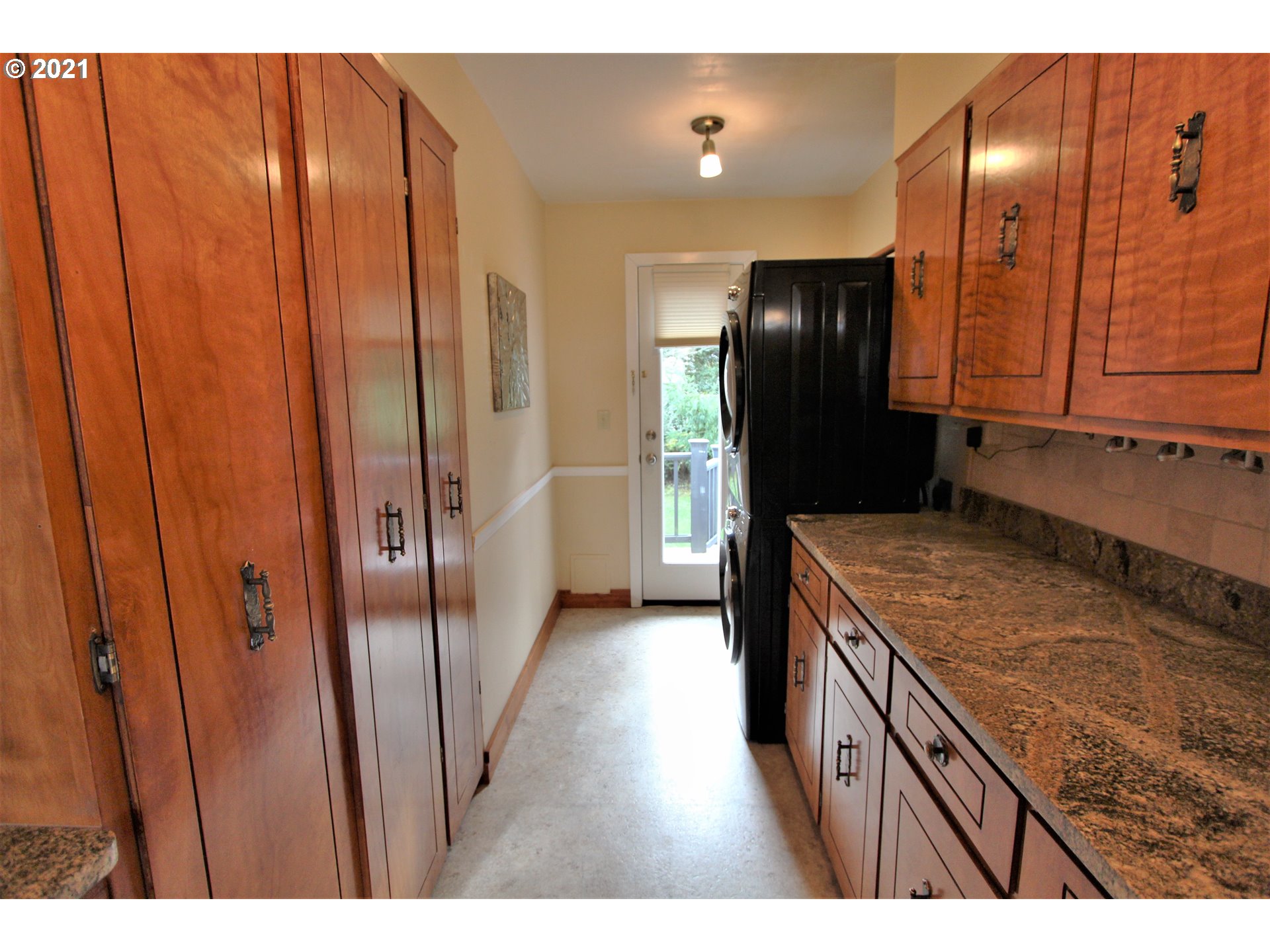 415 4th Street Southwest Bandon, OR 97411 - Photo 14 of 23 Gallery Image 14