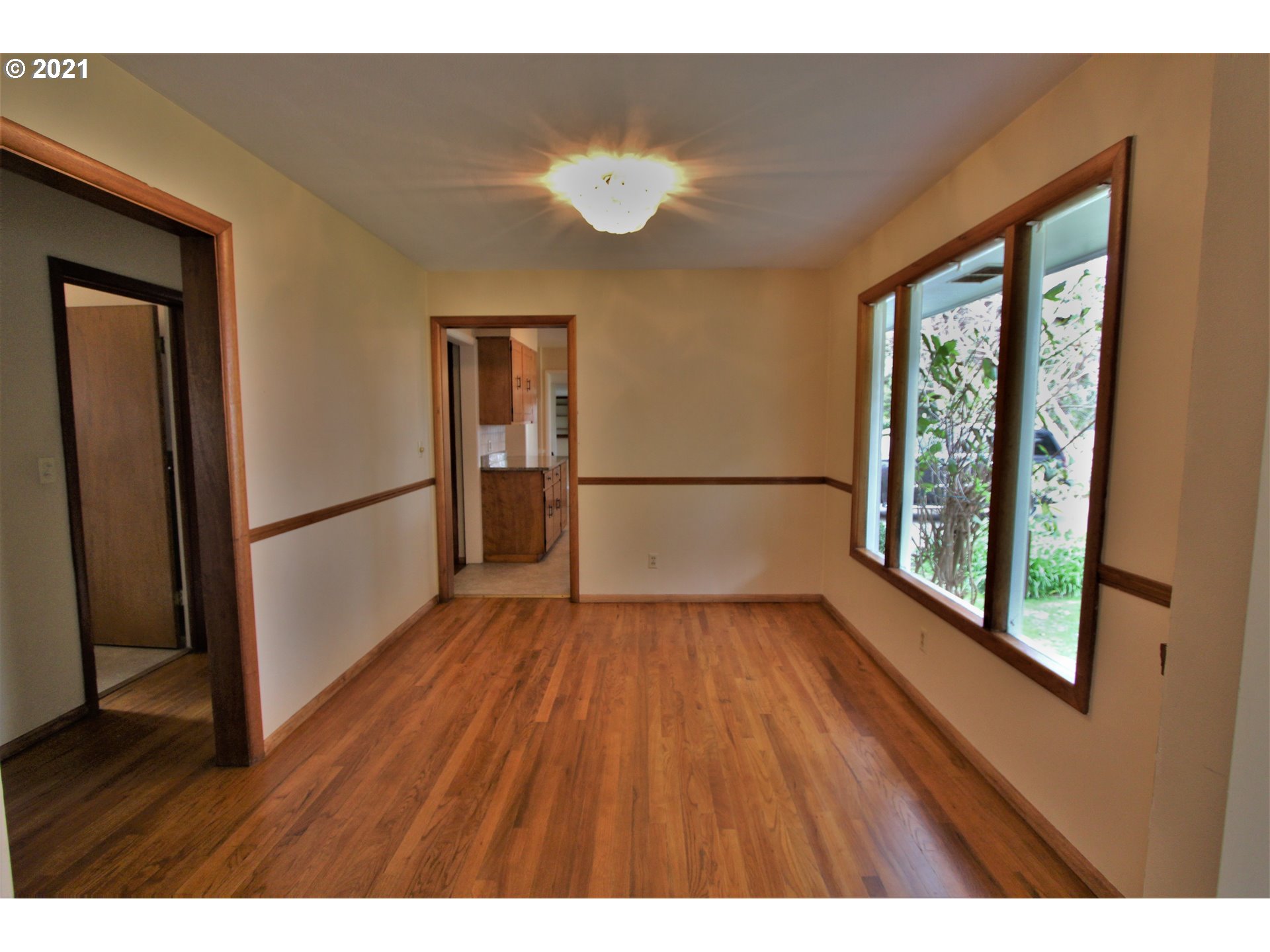 415 4th Street Southwest Bandon, OR 97411 - Photo 15 of 23 Gallery Image 15