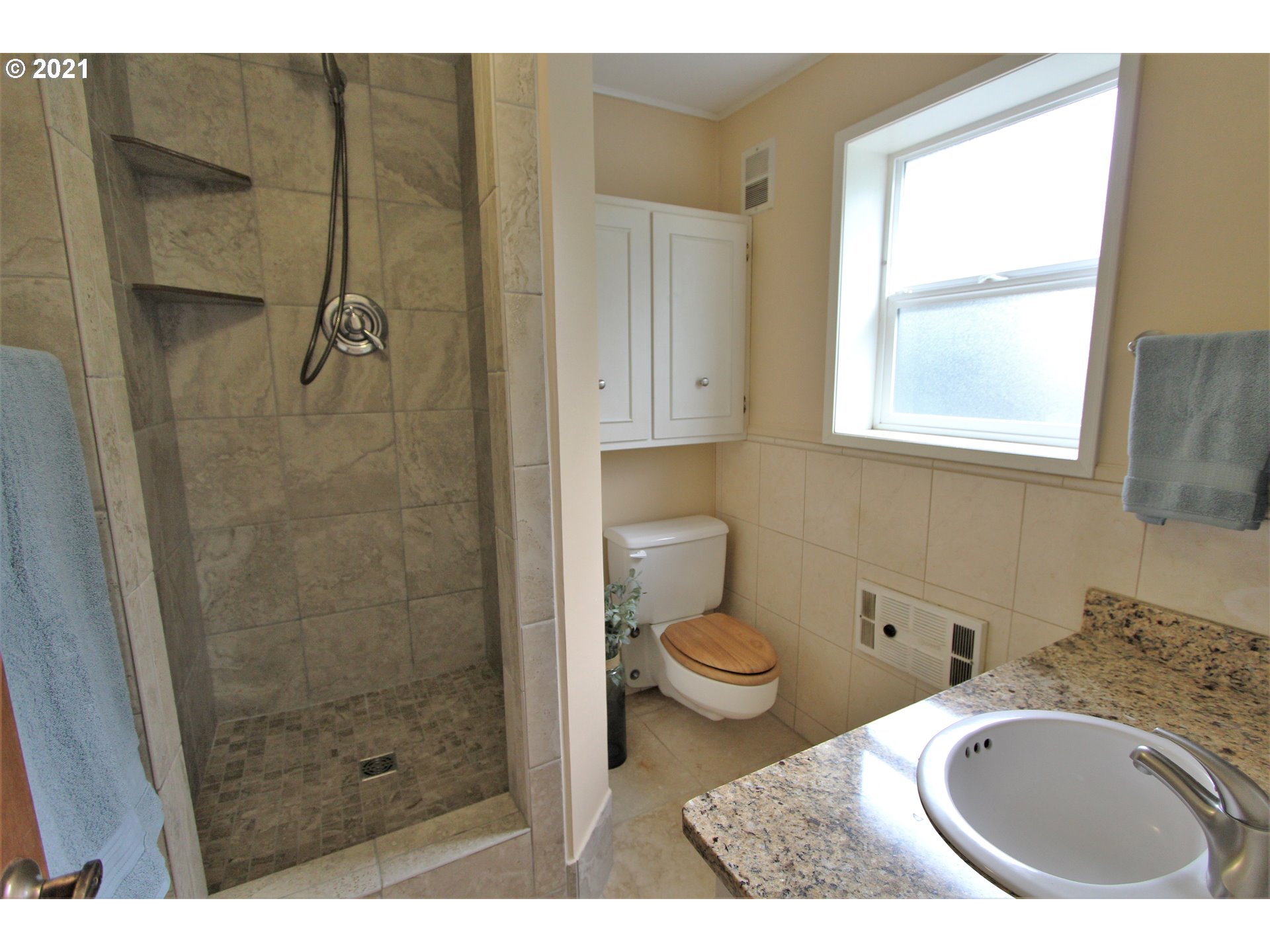 415 4th Street Southwest Bandon, OR 97411 - Photo 19 of 23 Gallery Image 19
