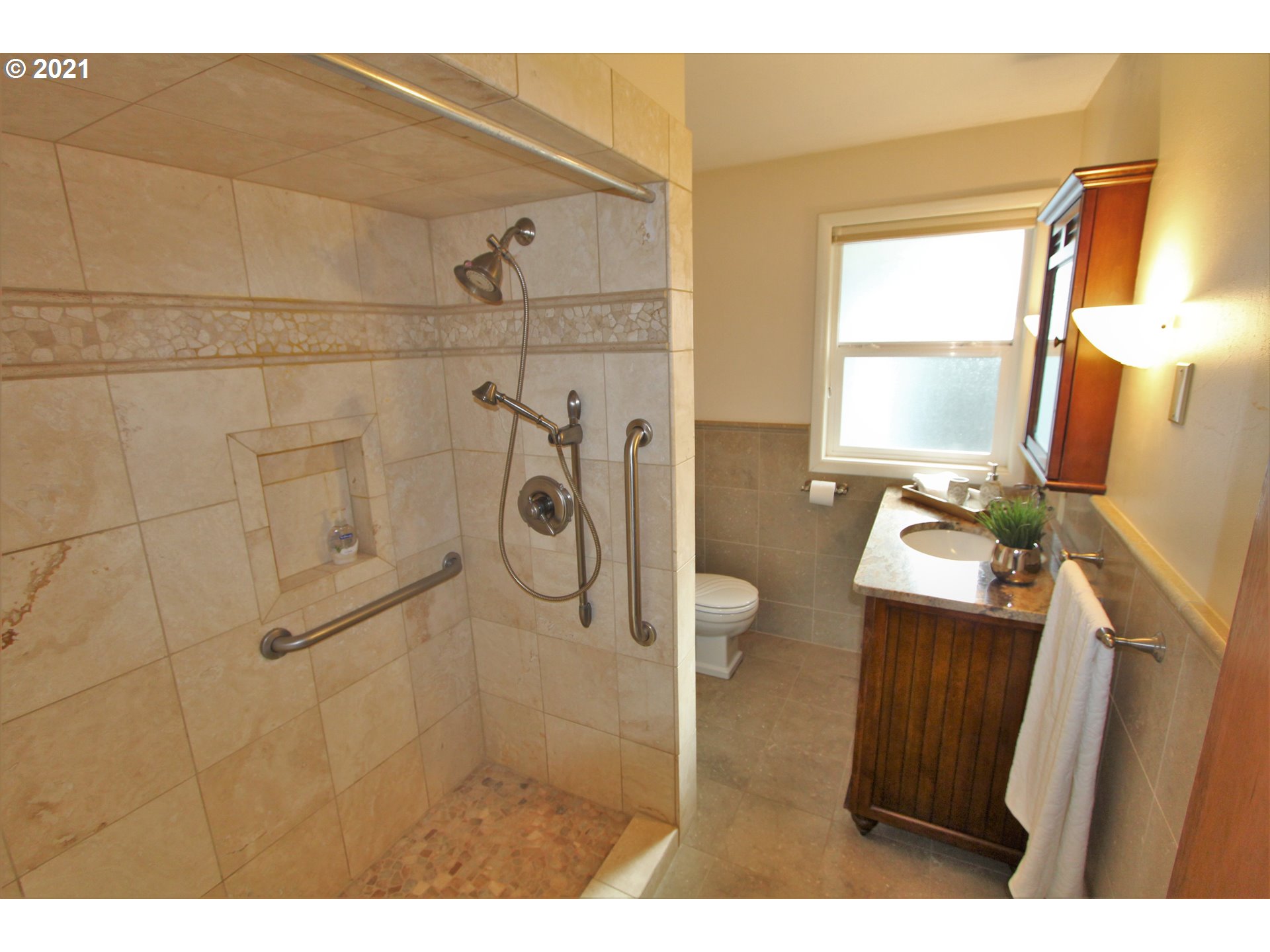 415 4th Street Southwest Bandon, OR 97411 - Photo 22 of 23 Gallery Image 22