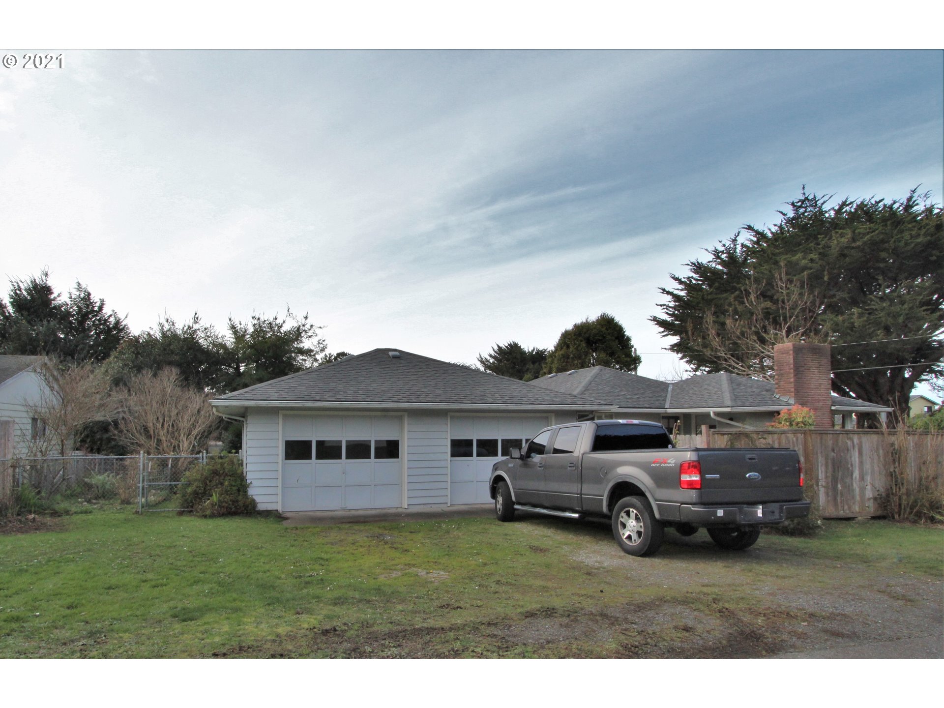 415 4th Street Southwest Bandon, OR 97411 - Photo 10 of 23 Gallery Image 10
