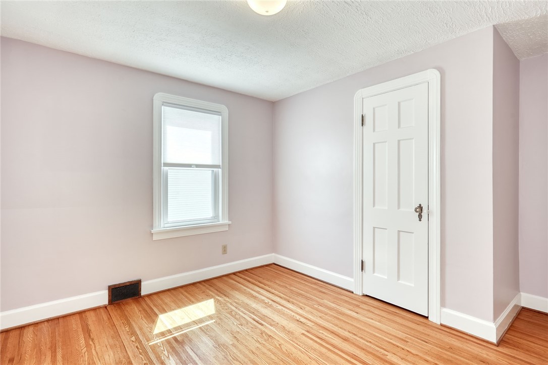 136 Hoover Road Irondequoit, NY 14617 - Photo 37 of 50