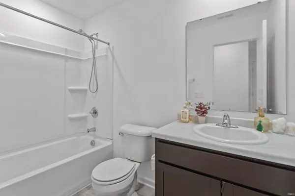 $284,999 | 844 Lando Crk Drive, Kokomo, IN 46902