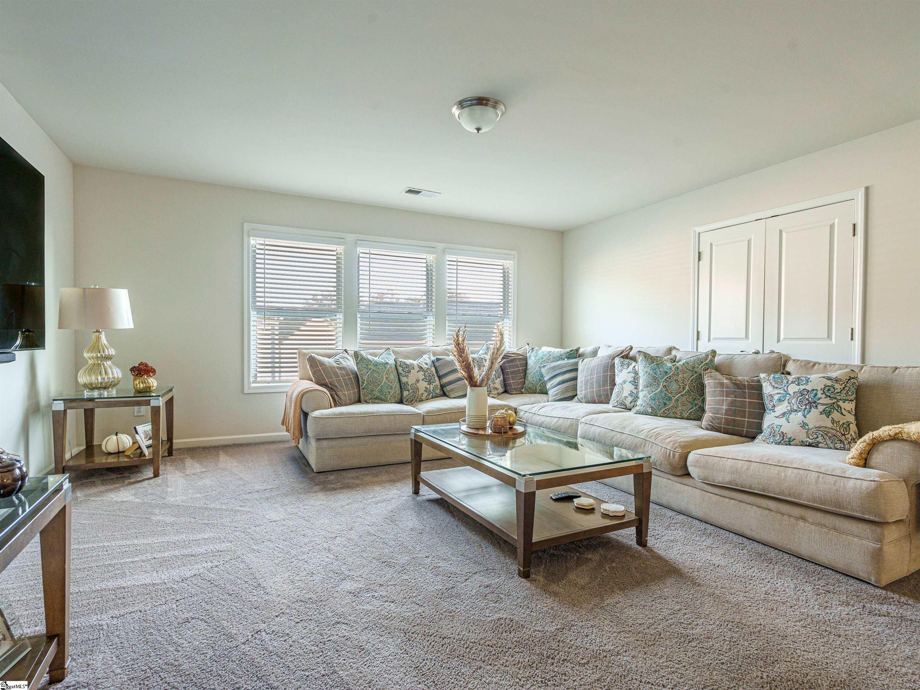 437 Hilburn Way Simpsonville, SC 29680 - Photo 19 of 35 Gallery Image 19