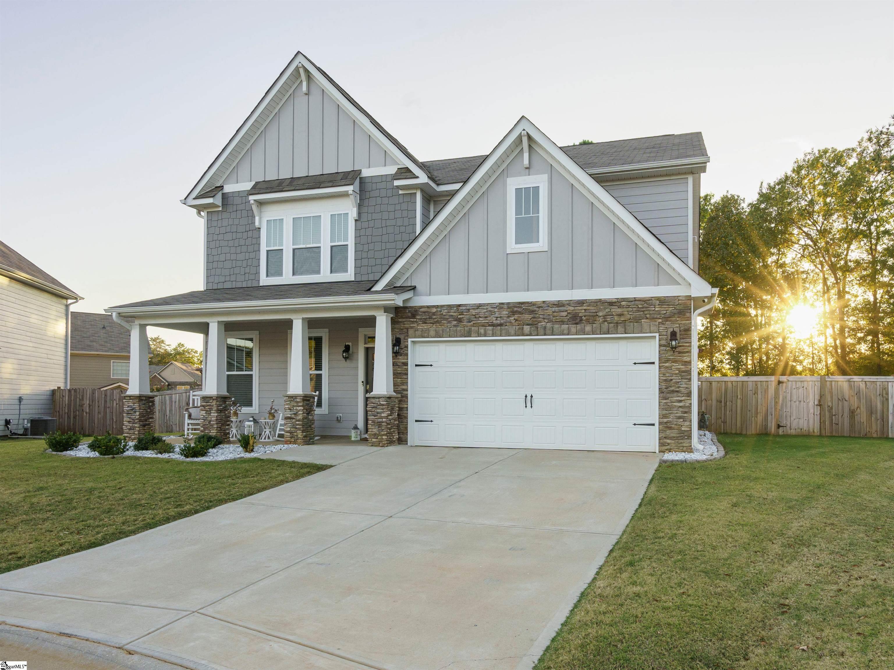 437 Hilburn Way Simpsonville, SC 29680 - Photo 2 of 35 Gallery Image 2