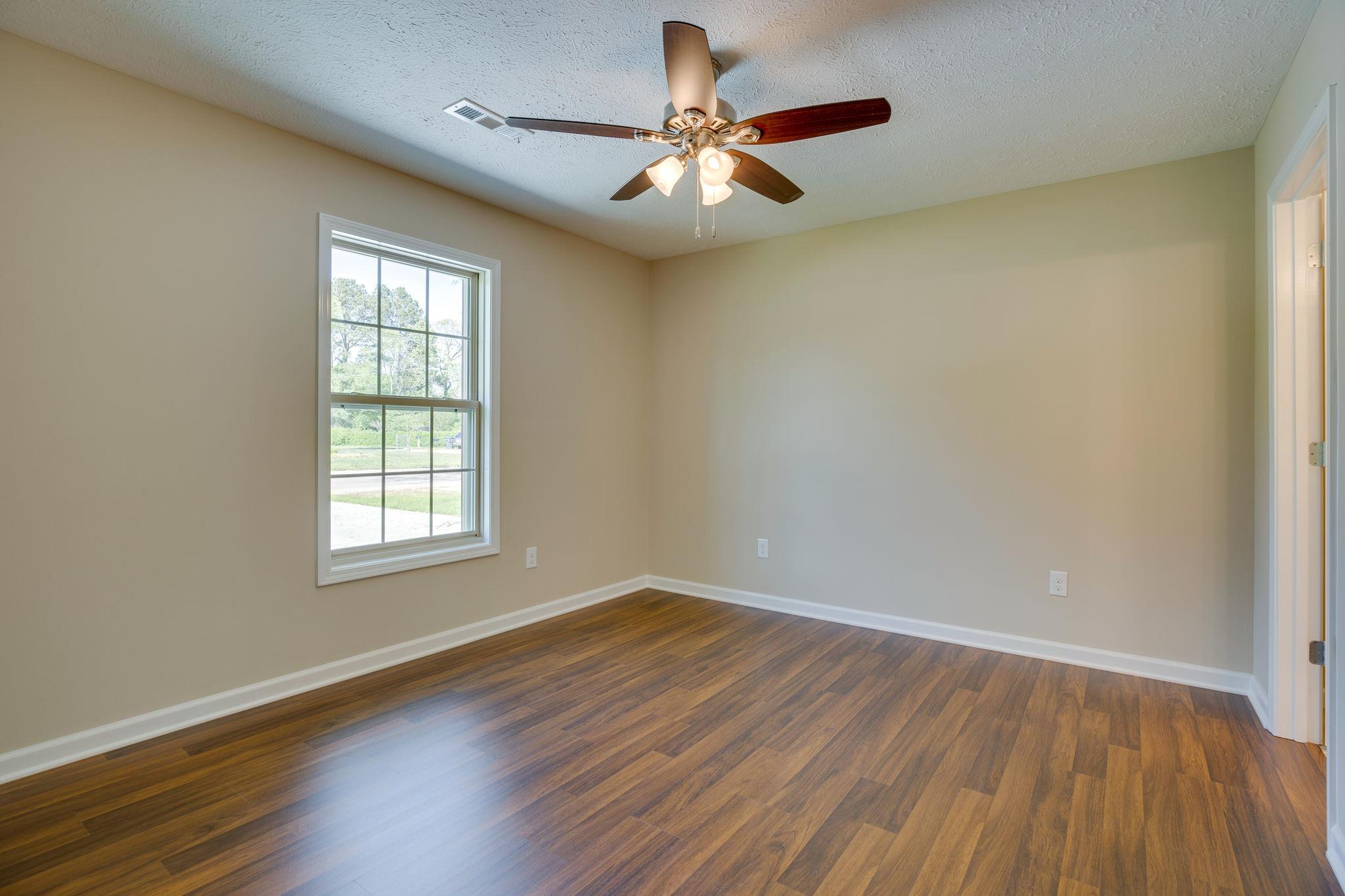 328 Rigney Drive Manchester, TN 37355 - Photo 12 of 20 Master BR