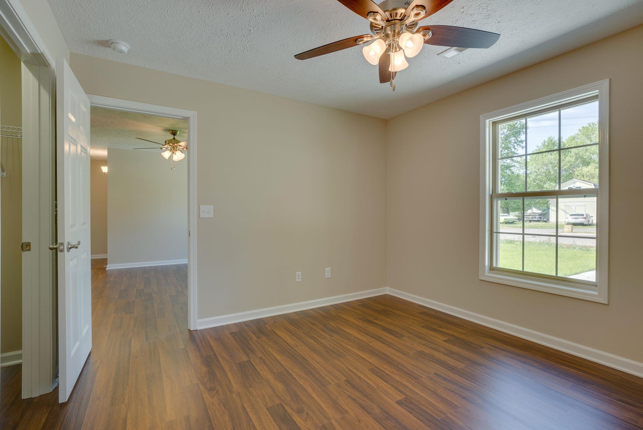 328 Rigney Drive Manchester, TN 37355 - Photo 13 of 20 Master BR