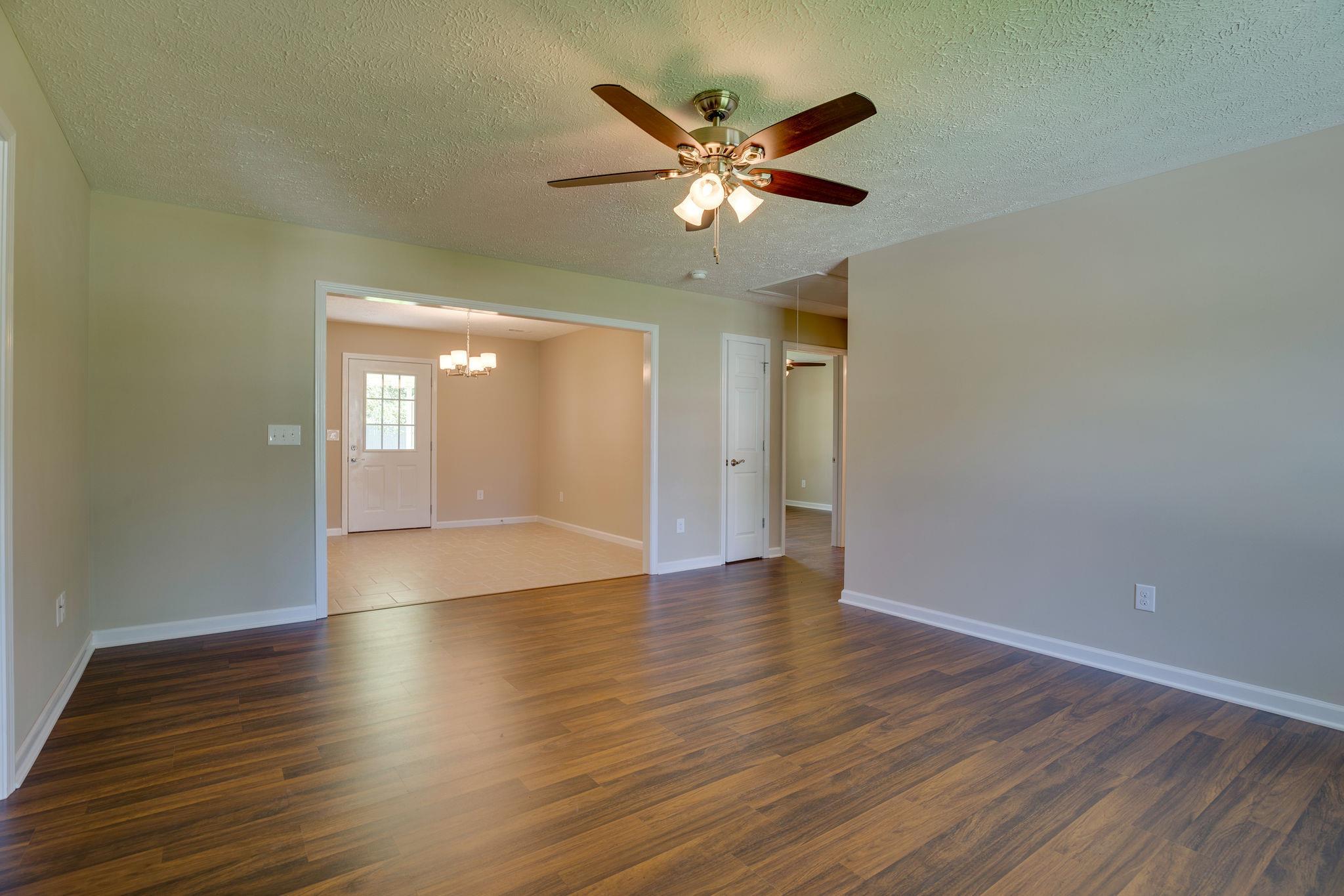 328 Rigney Drive Manchester, TN 37355 - Photo 3 of 20 Gallery Image 3