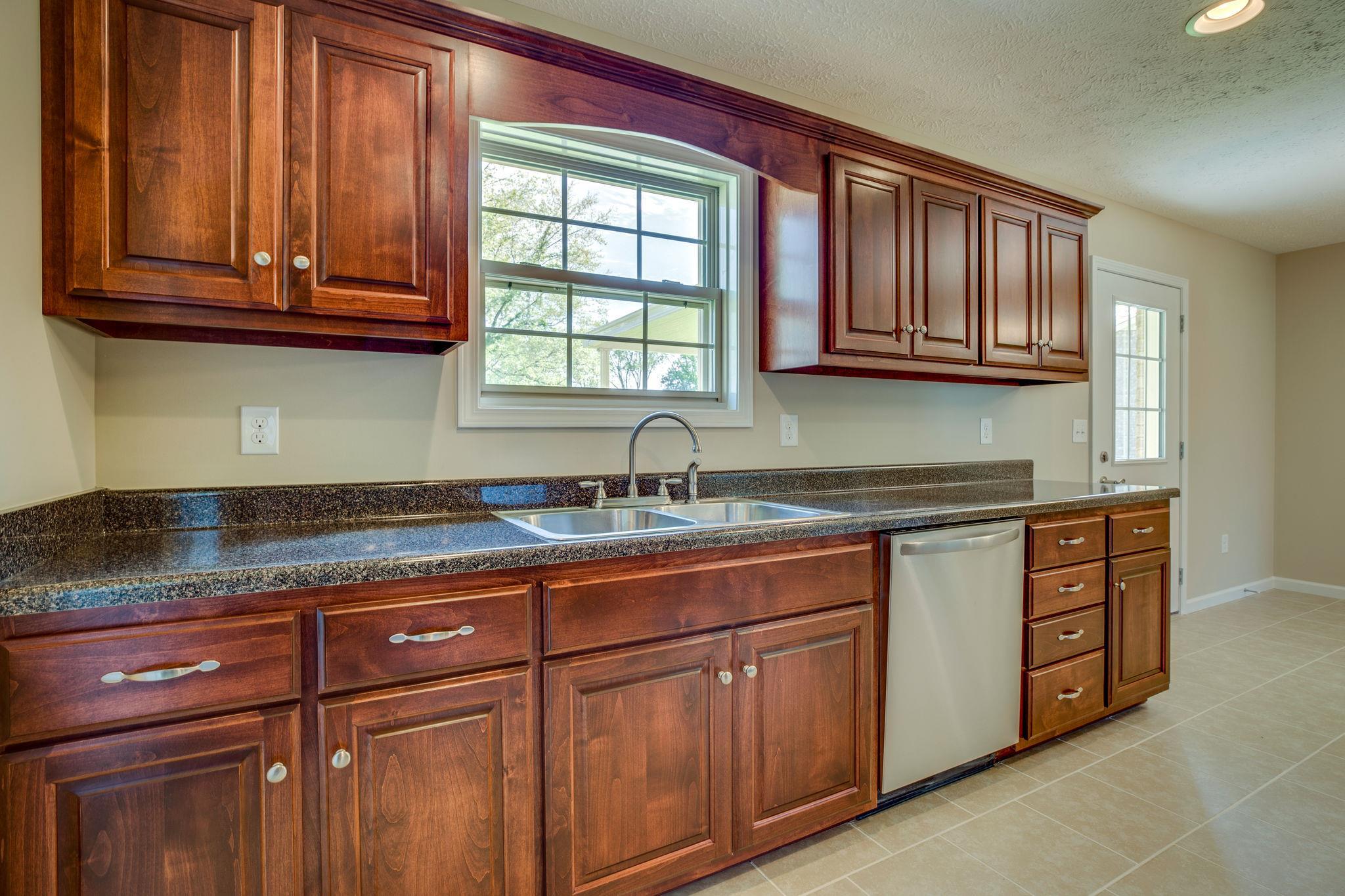328 Rigney Drive Manchester, TN 37355 - Photo 8 of 20 Gallery Image 8