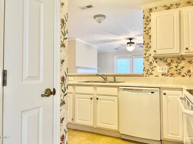 $189,900 | 3322 Harbour Pointe Place, Unit 6, Fayetteville, NC 28314