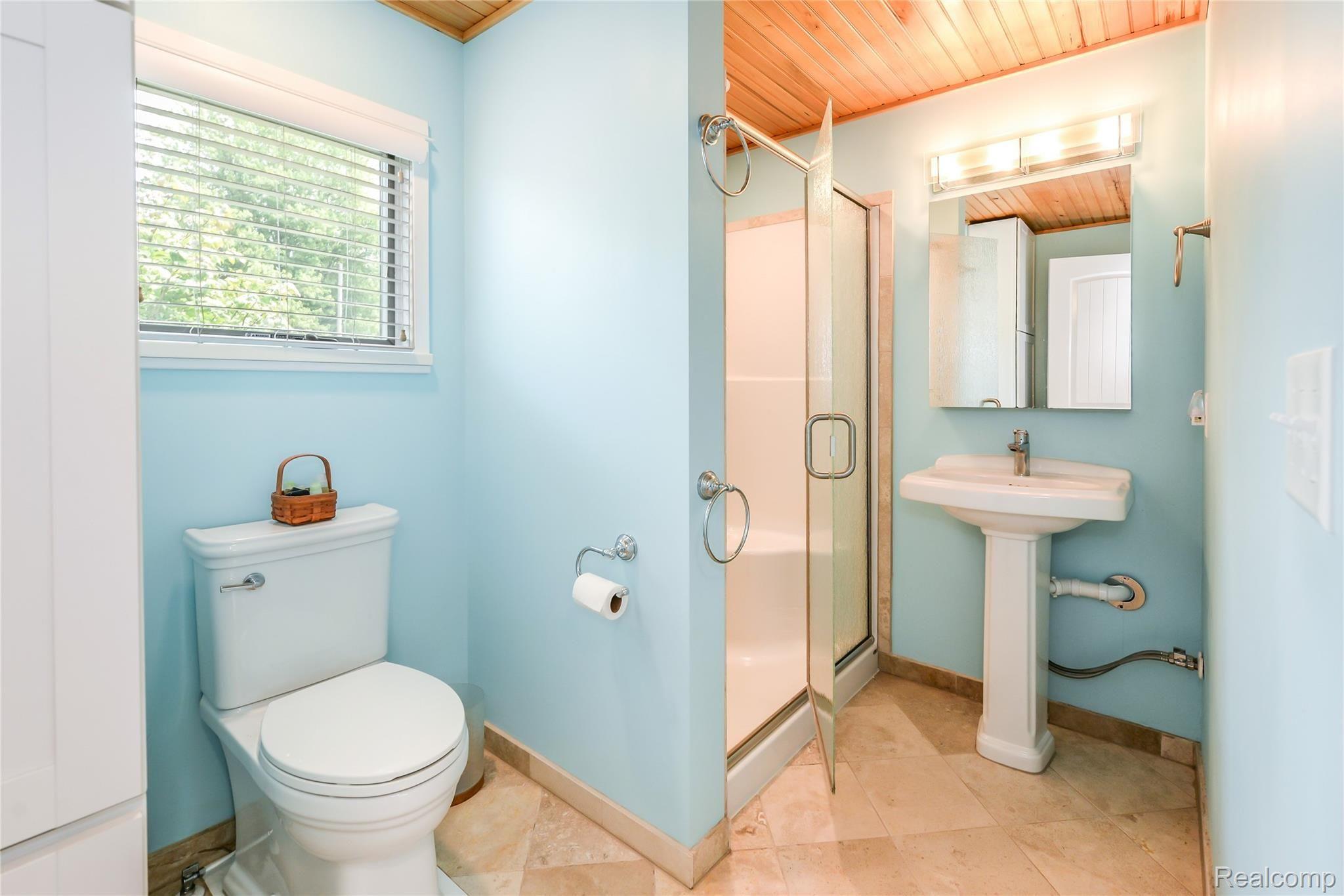 9034 Dexter-Pinckney Road Pinckney, MI 48169 - Photo 27 of 33 DSC_3730.jpg