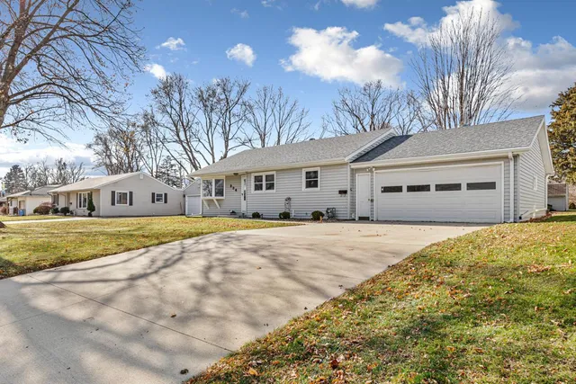 $239,900 | 234 Selby Avenue, Owatonna, MN 55060