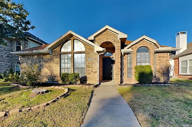 $2,400 | 2149 Arbor Creek Drive, Carrollton, TX 75010