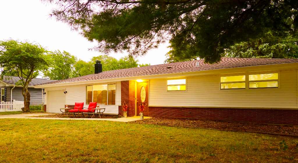 808 Bridle Lane Wheaton, IL 60187 - Photo 2 of 22 a view of swimming pool with an outdoor space