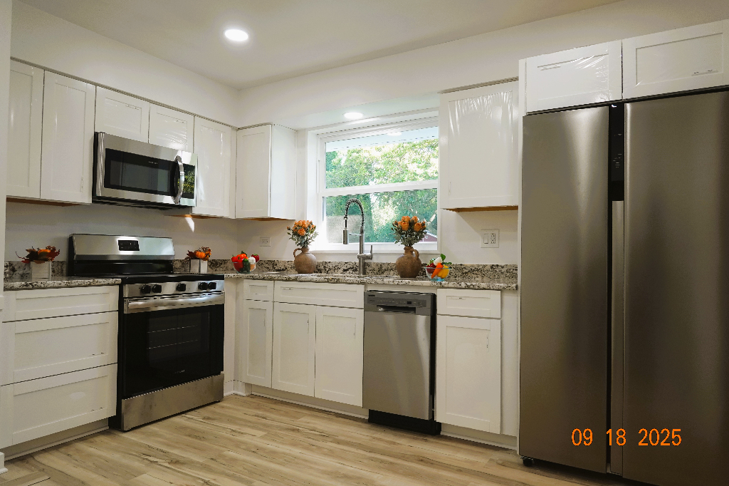 808 Bridle Lane Wheaton, IL 60187 - Photo 8 of 22