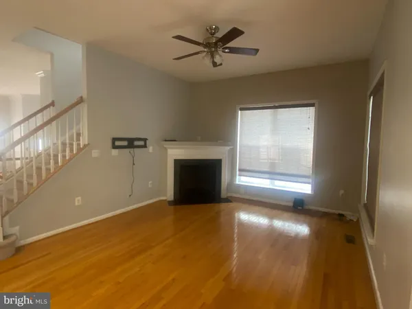 $4,250 | 13030 Greg Roy Lane, Herndon, VA 20171